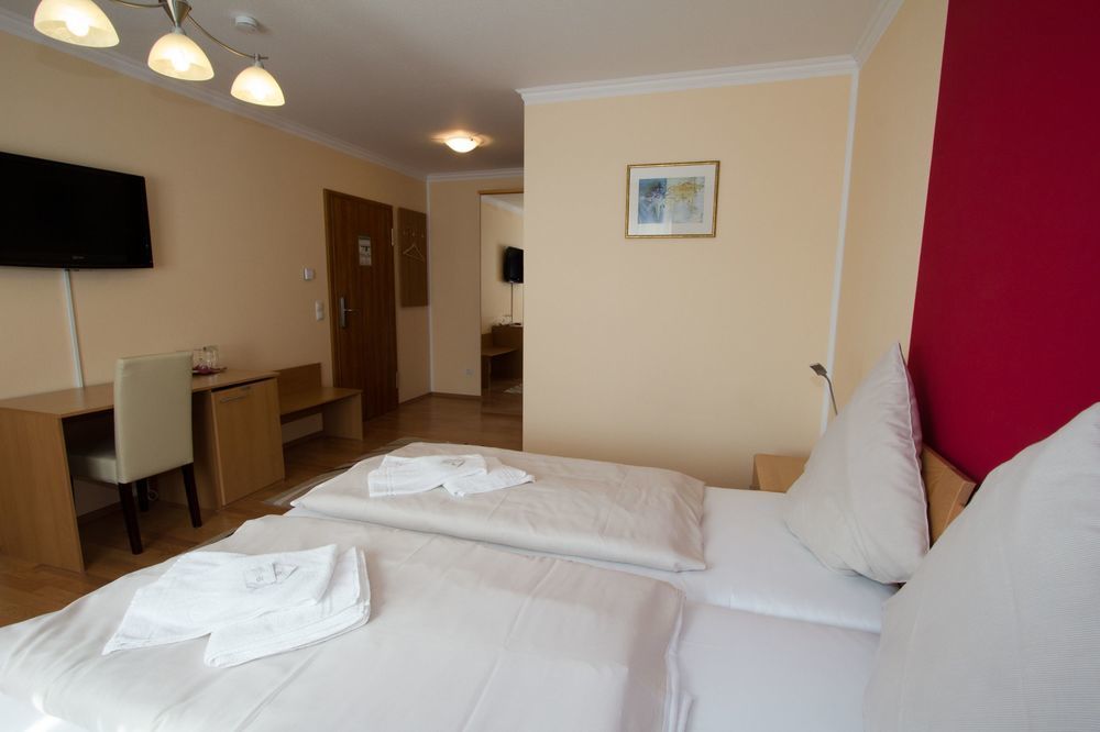 Adria Stuben Hotel 3*