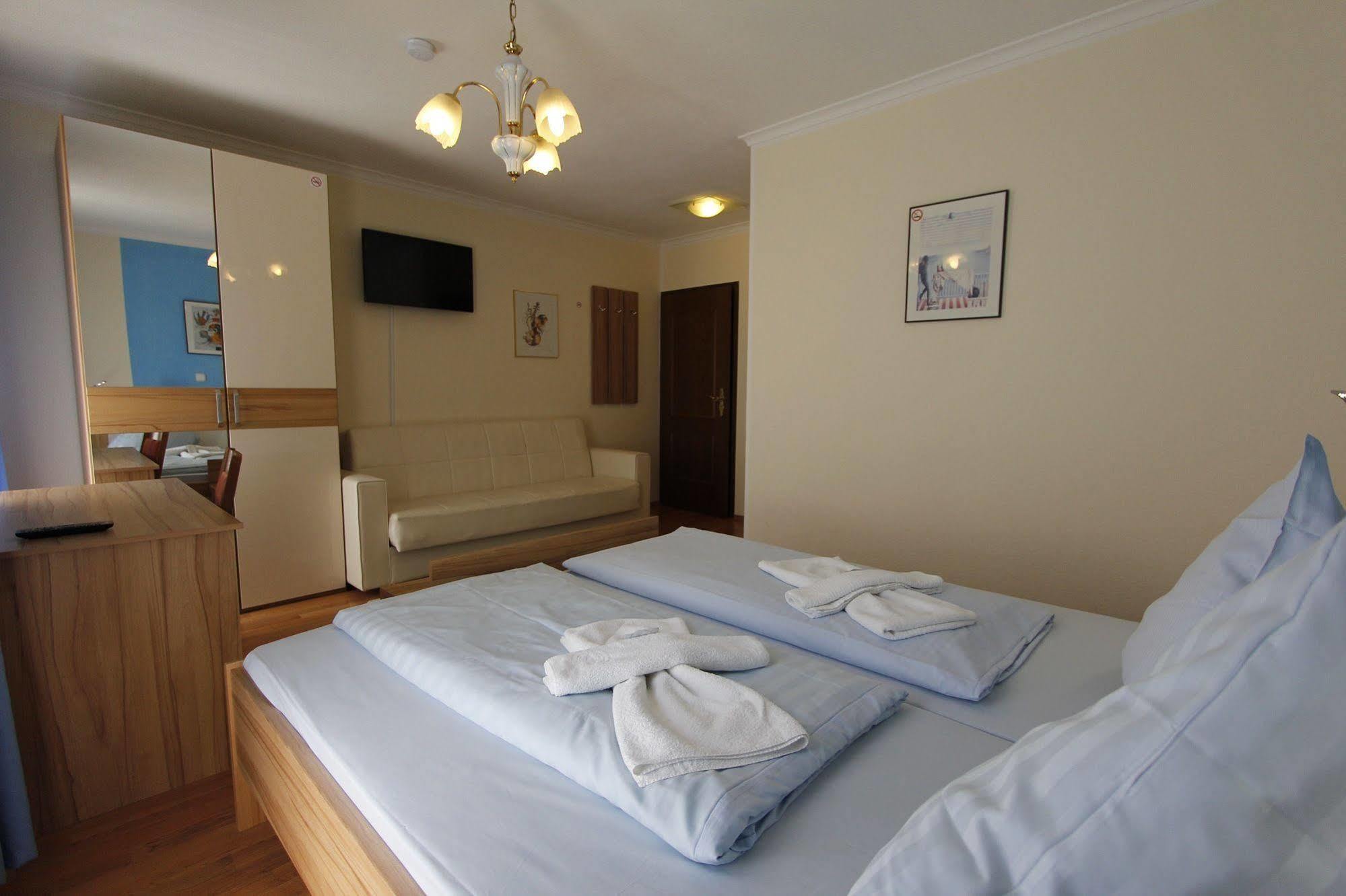 Adria Stuben 3*